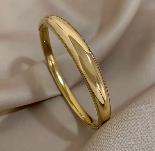 Solara Bangle
