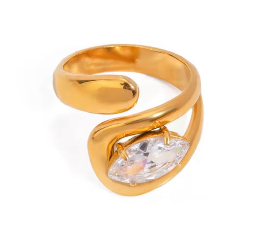 The Liora Ring